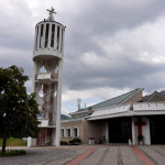 Konkatedrala Kristusa Odrešenika v Novi Gorici - zunanjščina